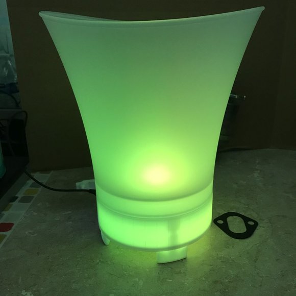 Lighted ice bucket speaker - Bluetooth - color changing - Picture 10 of 12